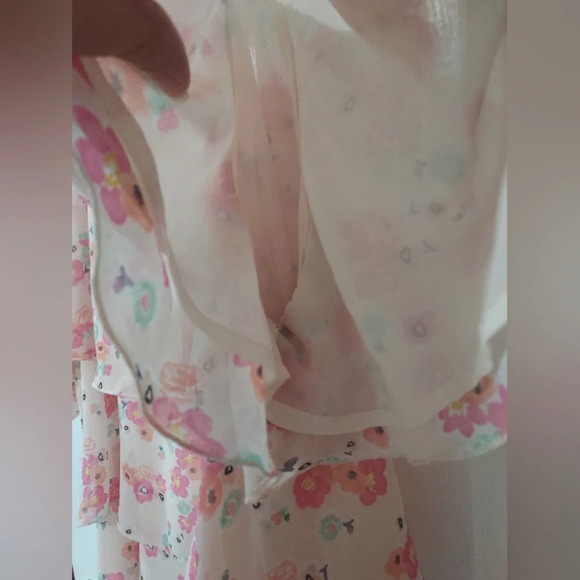 Lane Bryant Pink Floral Cold Shoulder Layered Blouse in Size 18 - Picture 5 of 8